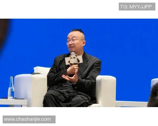 杨磊专访:从青涩少年到篮球明星的成长之路回顾 杨磊专访:从青涩少年到篮球明星的成长之路回顾