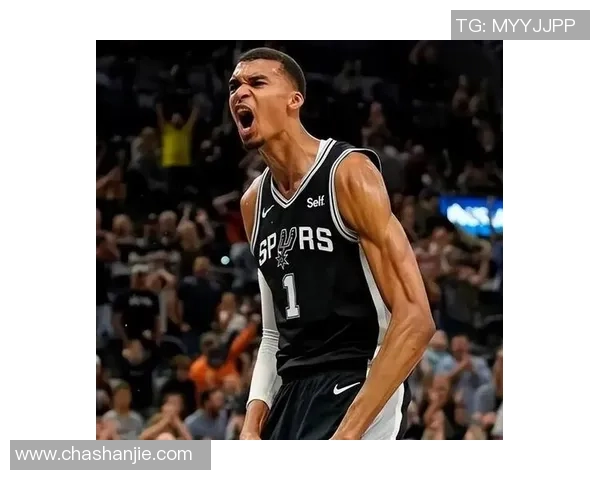 文班亚马首场比赛表现惊人5次盖帽与字母哥隔扣引发热烈讨论 文班亚马首场比赛表现惊人5次盖帽与字母哥隔扣引发热烈讨论